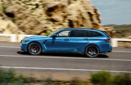 BMW M3 CS Touring side